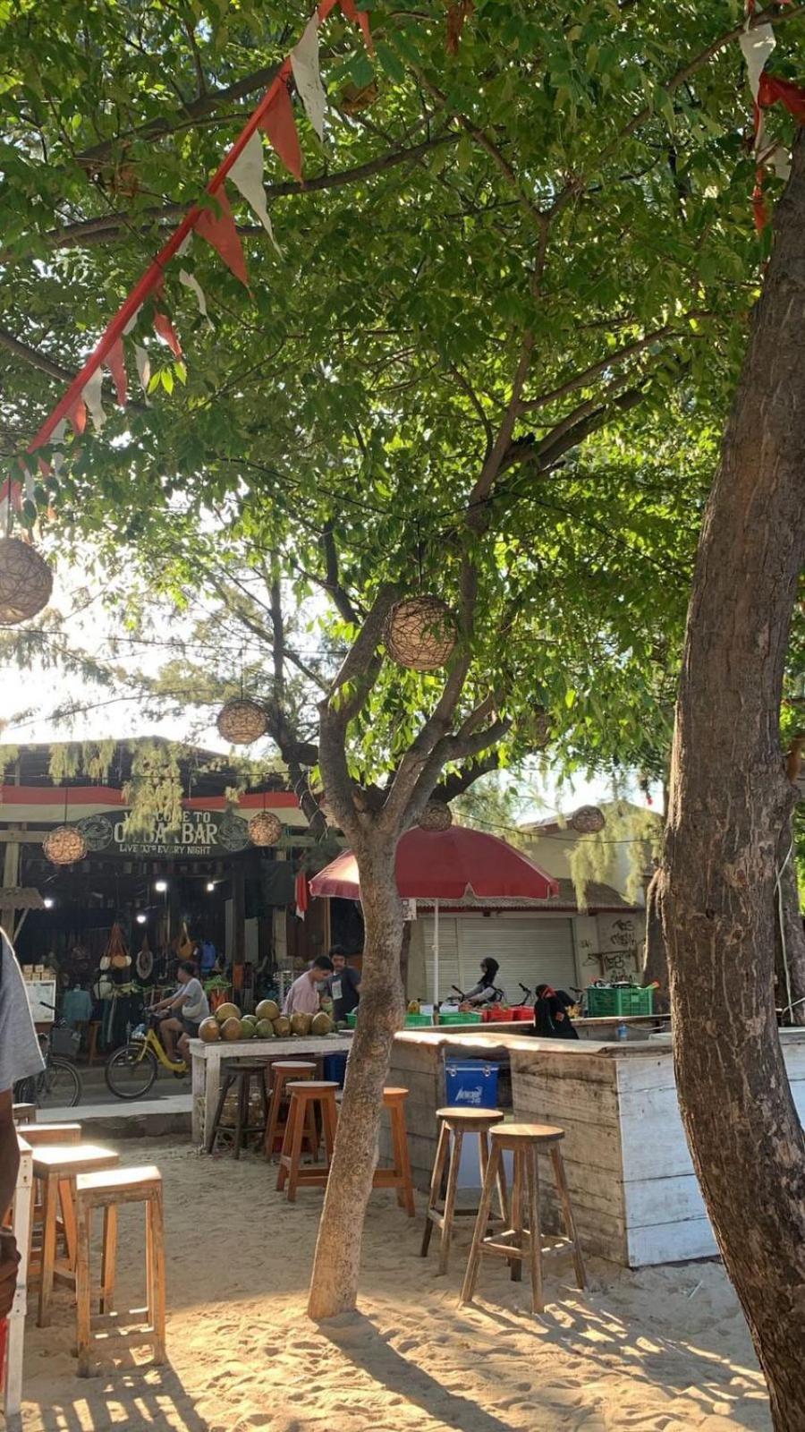 Bale Sunrise Hotel Gili Trawangan Exterior photo
